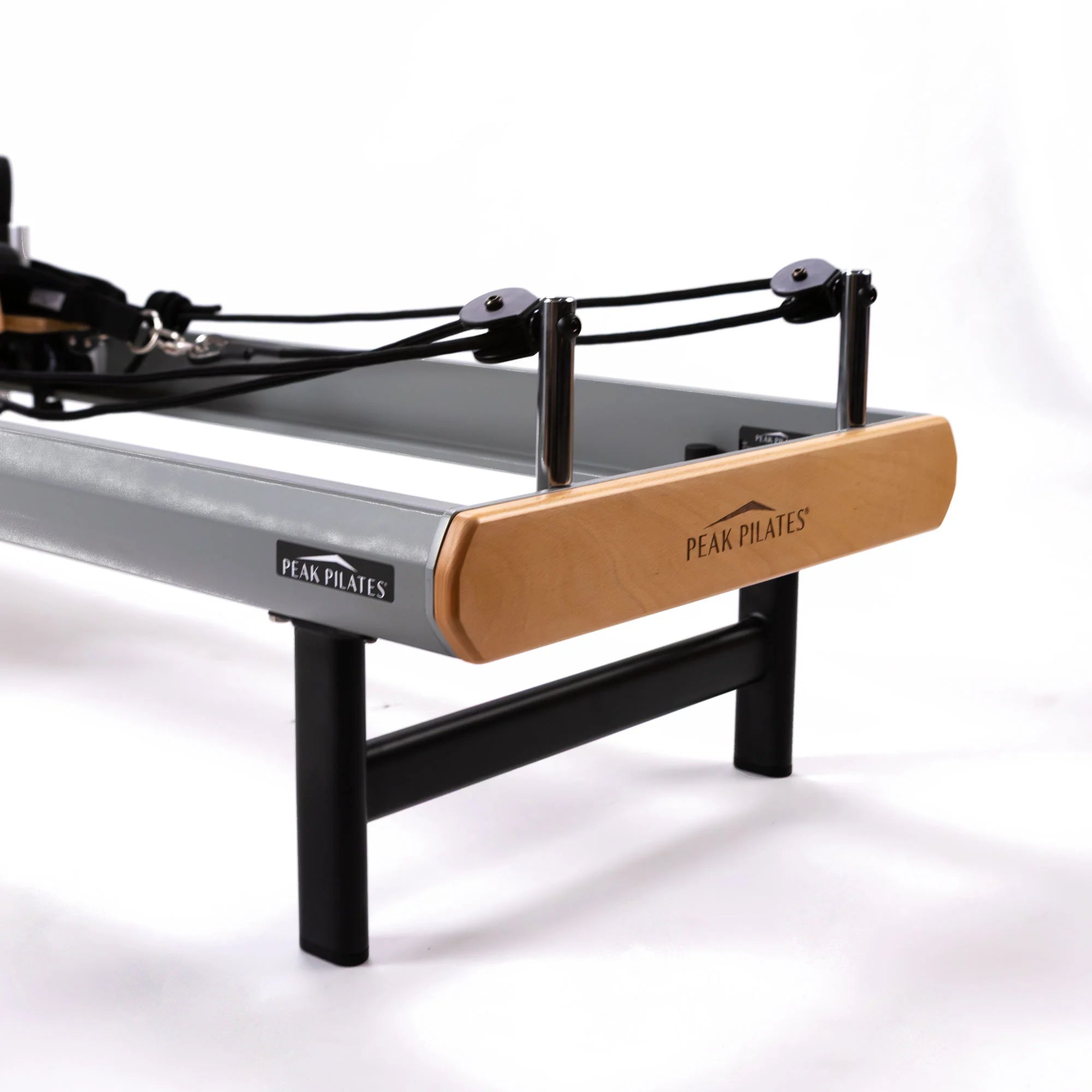 casa™ Reformer - Peak Pilates®